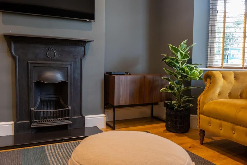 Hereford - Clifton Villa - Beautifully Presented House Located A Short Walk From City Centre - Sleeps 6 Guests - Perfect For Exploring Hereford - Hosted By Rentmyhouse Exterior foto