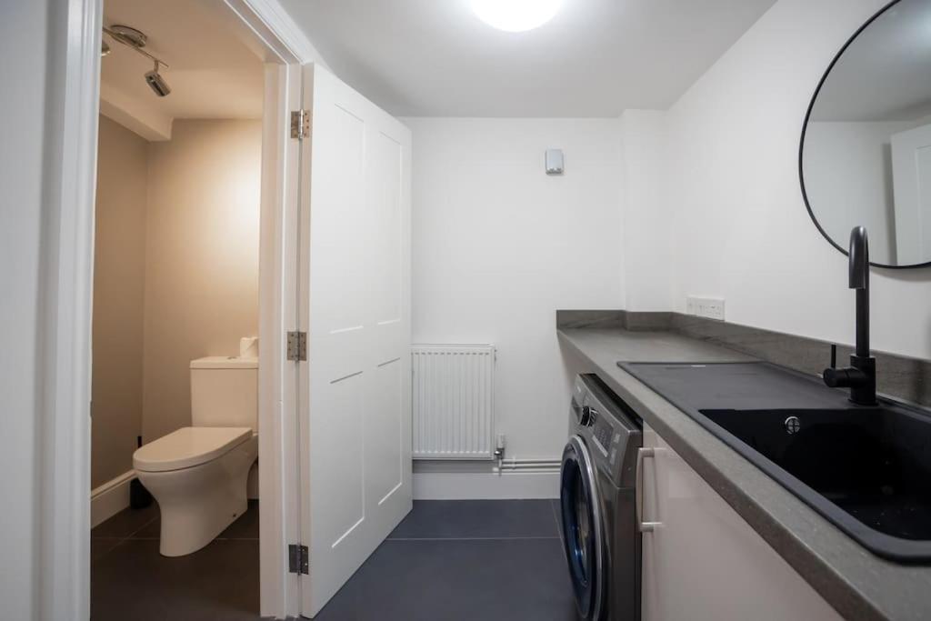 Hereford - Clifton Villa - Beautifully Presented House Located A Short Walk From City Centre - Sleeps 6 Guests - Perfect For Exploring Hereford - Hosted By Rentmyhouse Exterior foto